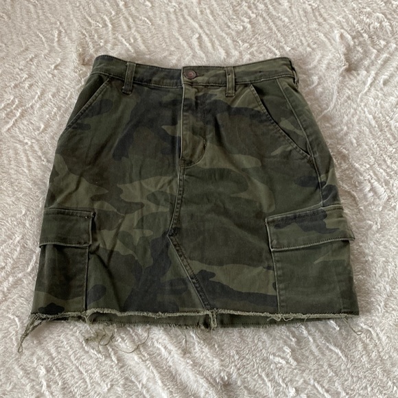 Hollister Dresses & Skirts - Hollister Ultra High Rise Skirt